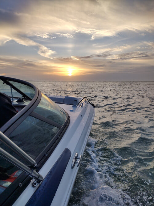 sunset anniversary boat charter clearwater